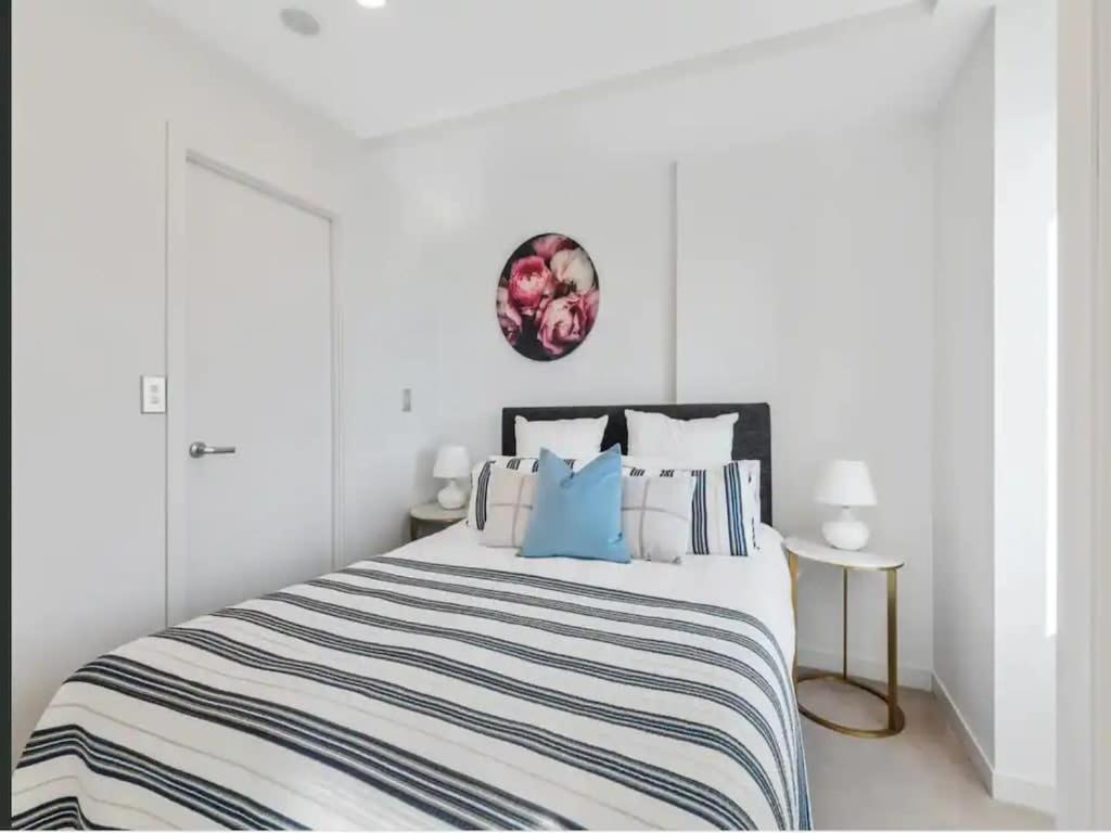 Just Opposite To Sky Tower , 2 Bed 2 Bath In Cbd Apartment Auckland Luaran gambar